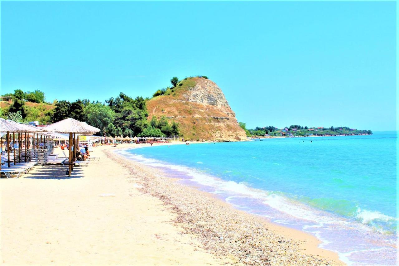 Seas The Moment Nea Kallikrateia Exterior foto
